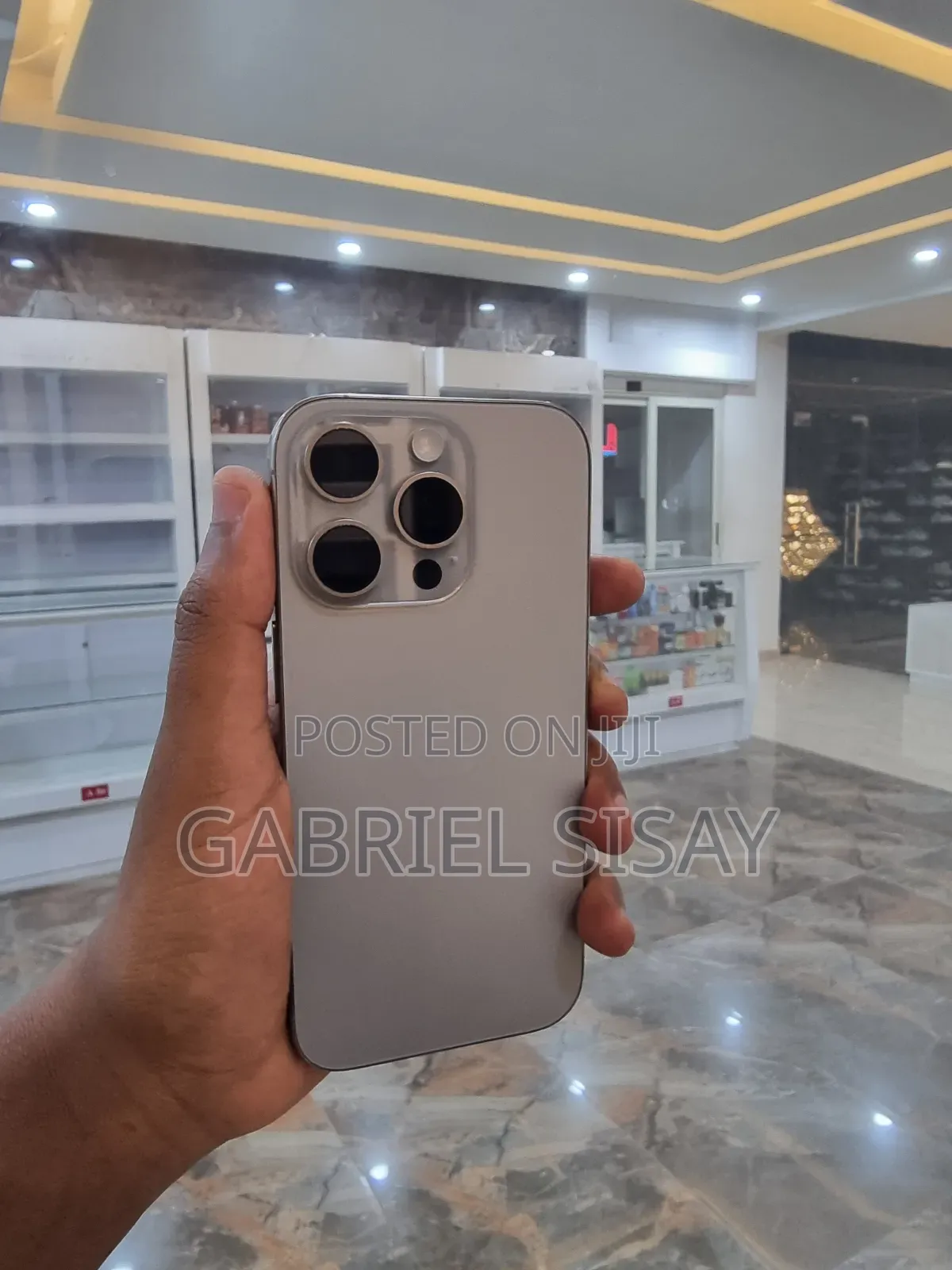 New Apple iPhone 16 Pro 128 GB Black