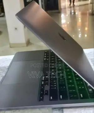 New Laptop Apple MacBook Pro M1 16GB Apple M1 SSD 256GB