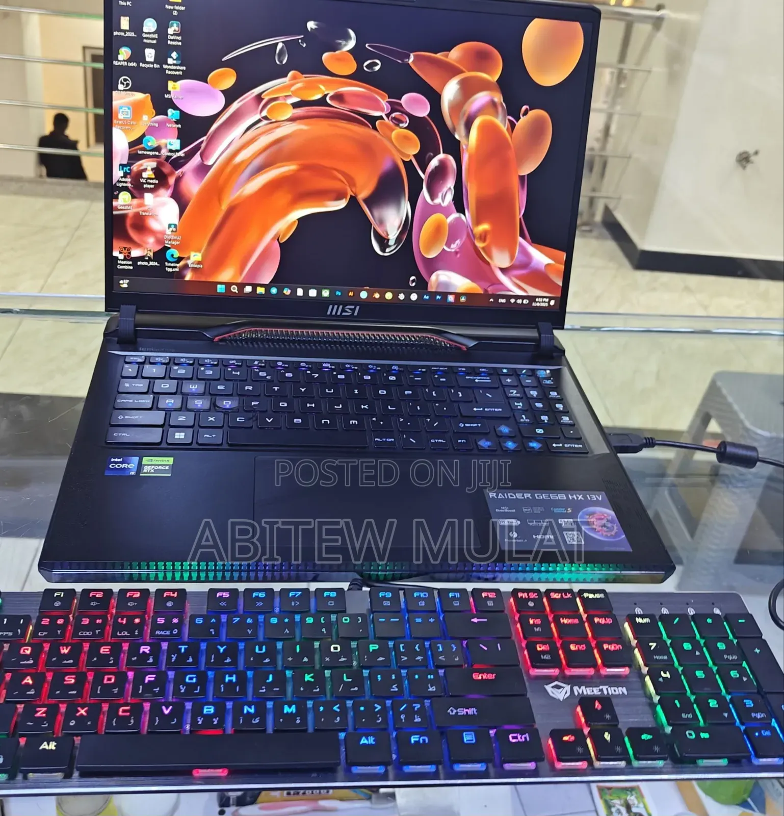 New Laptop MSI Raider GE68HX 13vi-202us 32GB Intel Core I9 SSD 1T