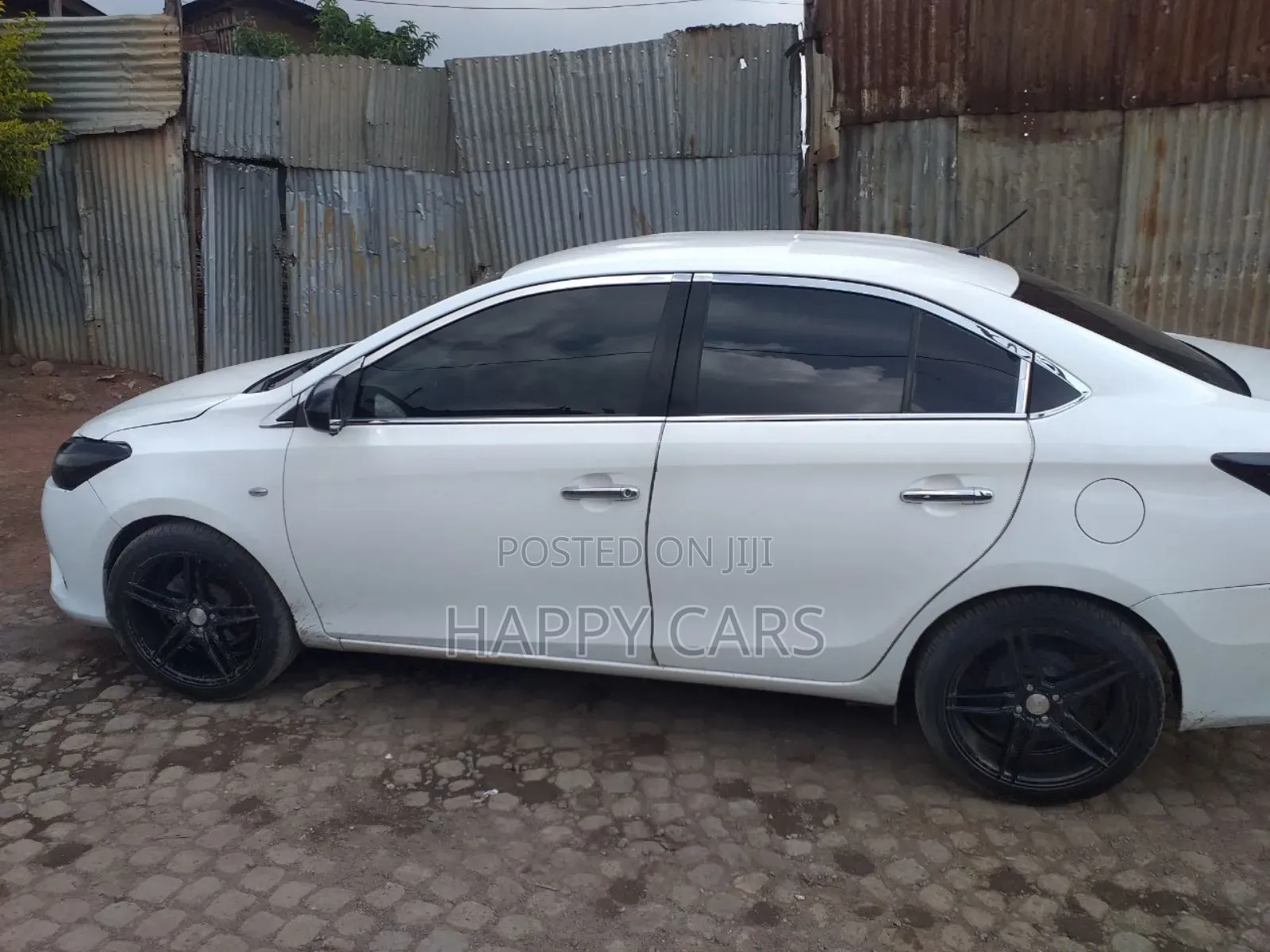 Toyota Yaris 2015 White