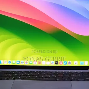 New Laptop Apple MacBook Pro M1 32GB Apple M1 Pro SSD 512GB