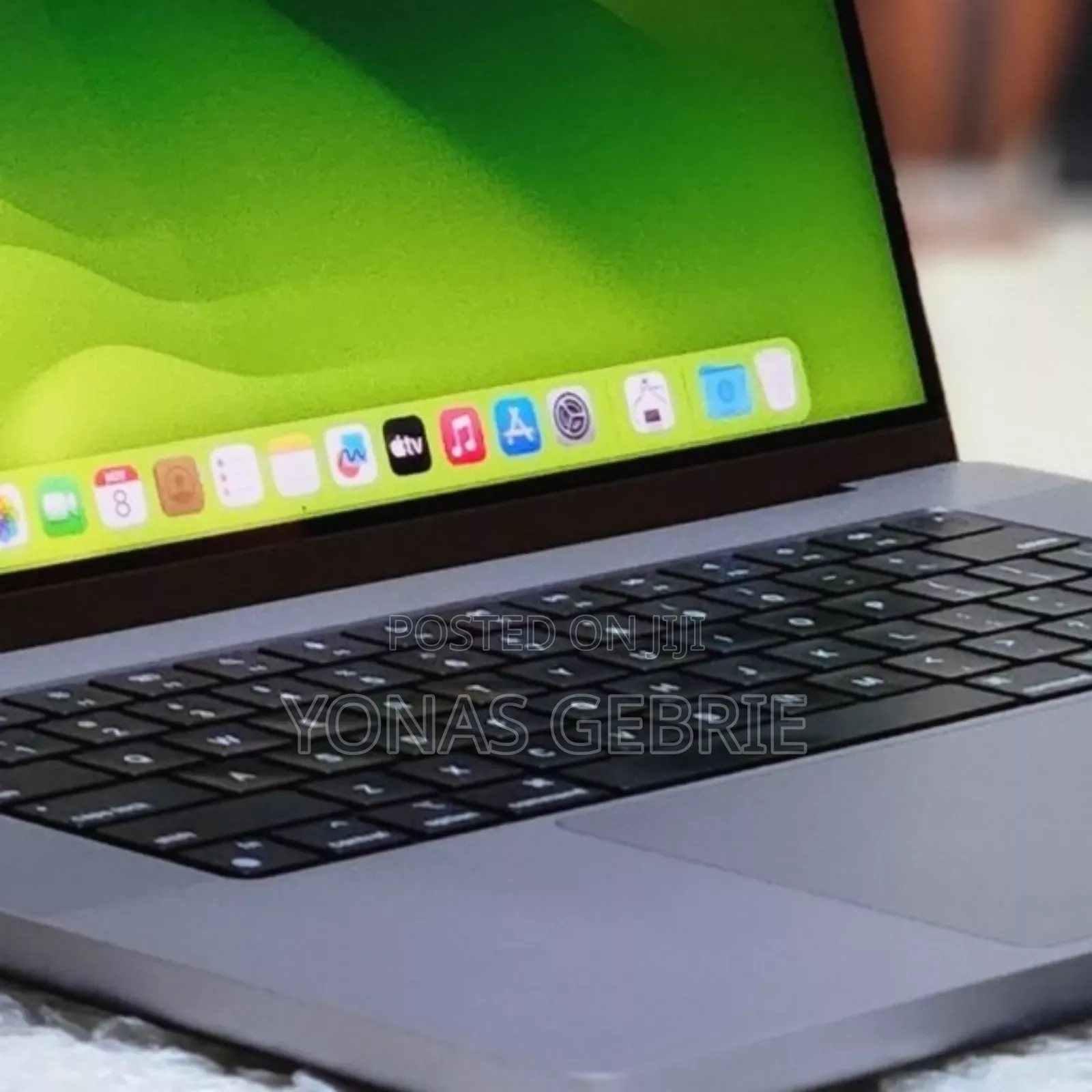 New Laptop Apple MacBook Pro M1 32GB Apple M1 Pro SSD 512GB