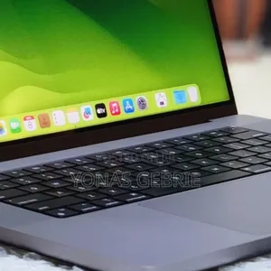 New Laptop Apple MacBook Pro M1 32GB Apple M1 Pro SSD 512GB