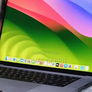 New Laptop Apple MacBook Pro M1 32GB Apple M1 Pro SSD 512GB