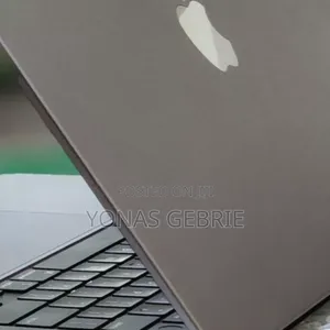 New Laptop Apple MacBook Pro M1 32GB Apple M1 Pro SSD 512GB