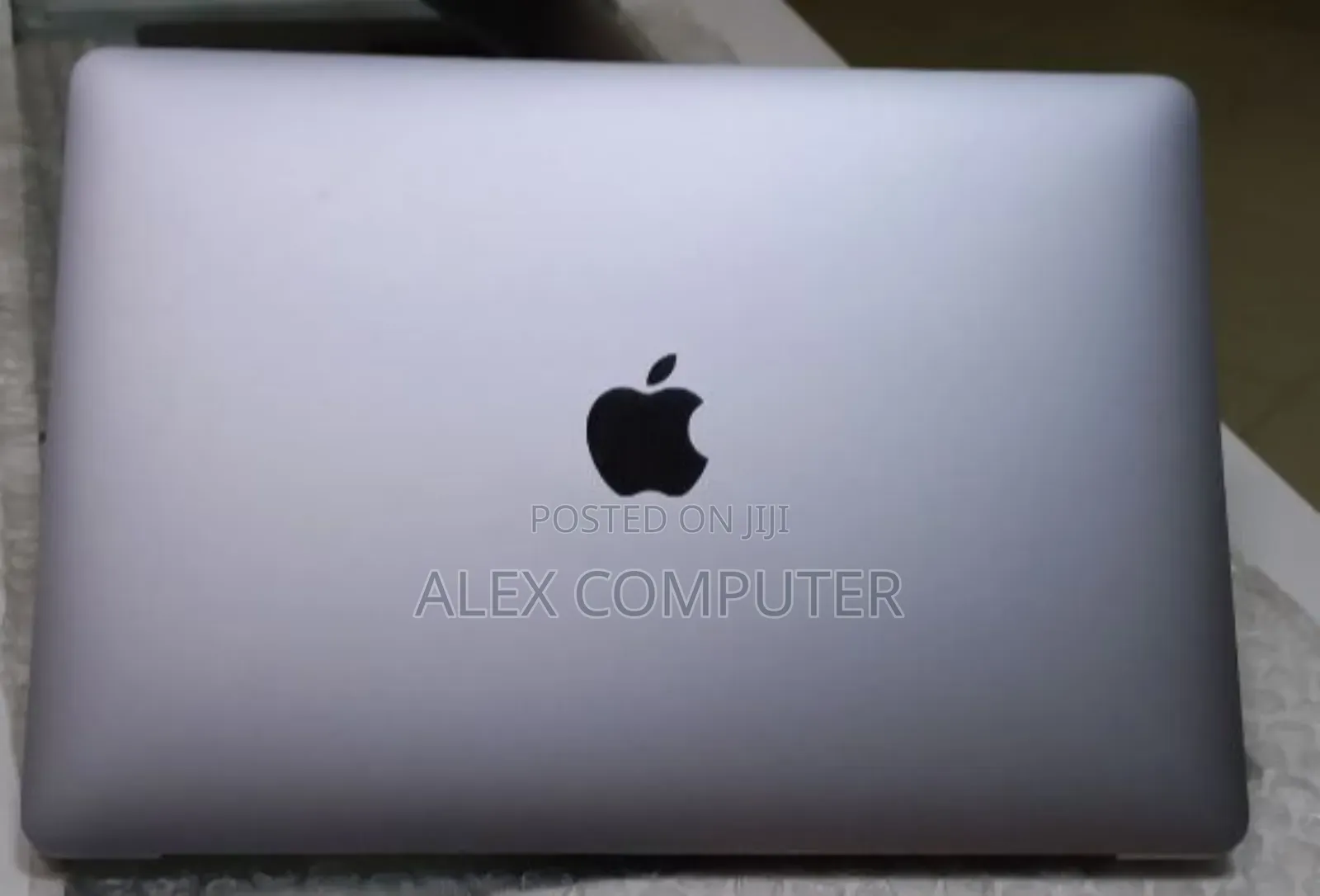 New Laptop Apple MacBook Pro M1 16GB Apple M1 SSD 256GB