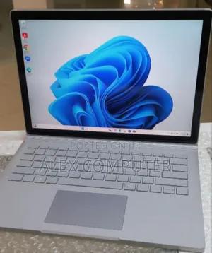 New Laptop Microsoft Surface Book 3 16GB Intel Core I7 SSD 256GB