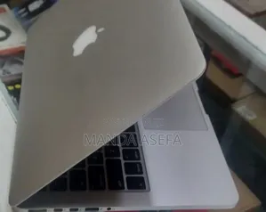 New Laptop Apple MacBook Pro 2014 8GB Intel Core I5 SSD 256GB