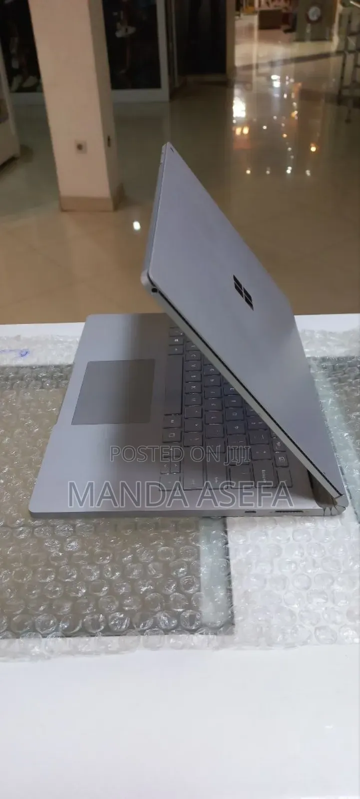 New Laptop Microsoft Surface Book 3 16GB Intel Core I7 SSD 256GB