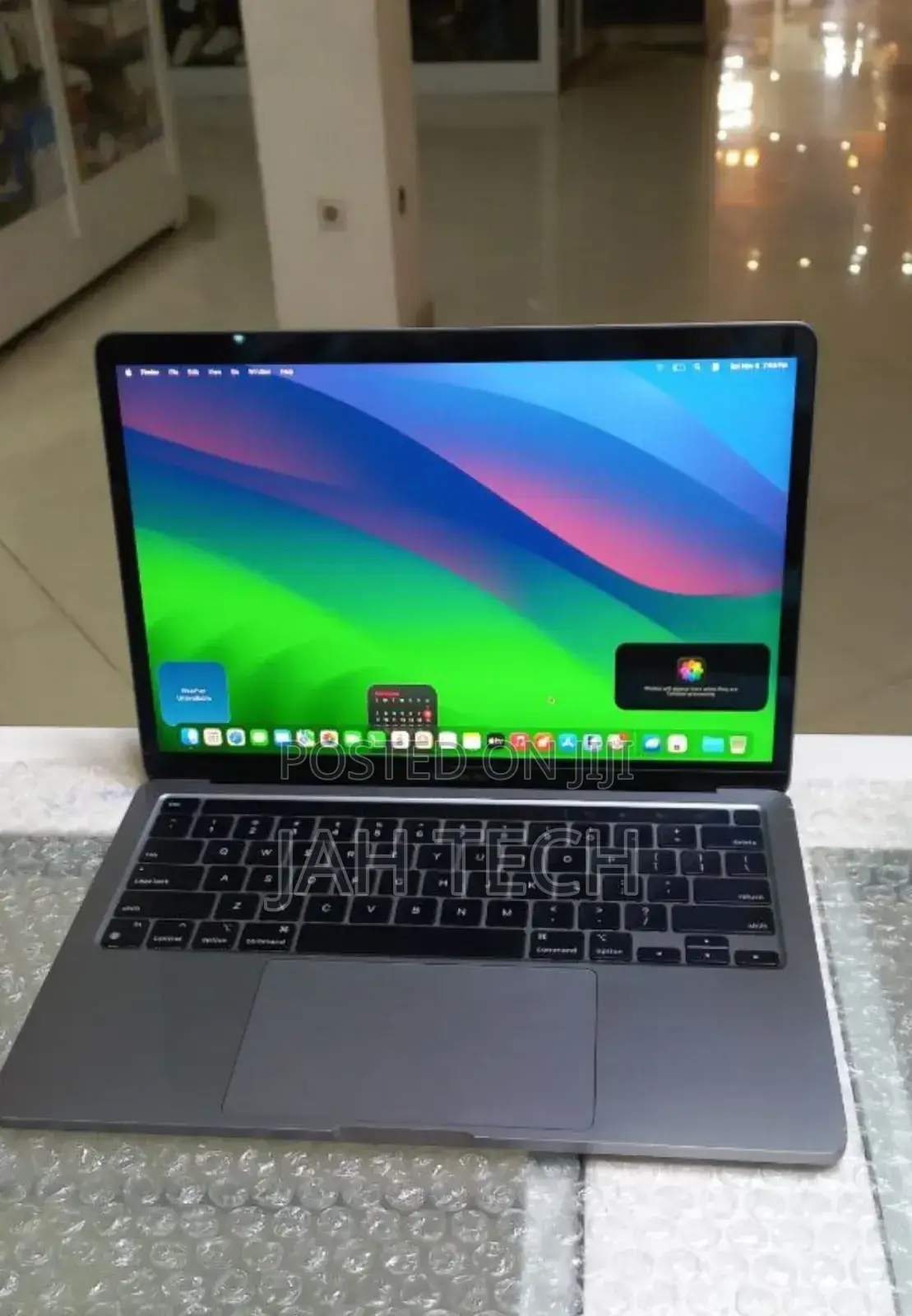 New Laptop Apple MacBook Pro M1 16GB Apple M1 SSD 256GB