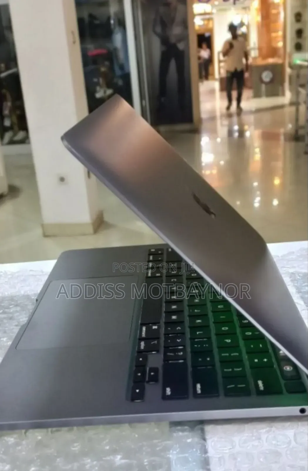 New Laptop Apple MacBook Air 2020 M1 16GB Intel Core I5 SSD 256GB