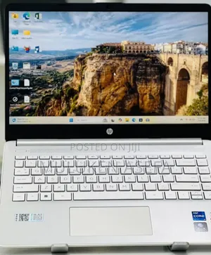 New Laptop HP Stream Notebook 16GB Intel Core I5 SSD 1T