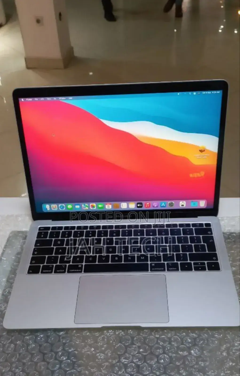 New Laptop Apple MacBook Air 2018 8GB Intel Core I5 SSD 128GB