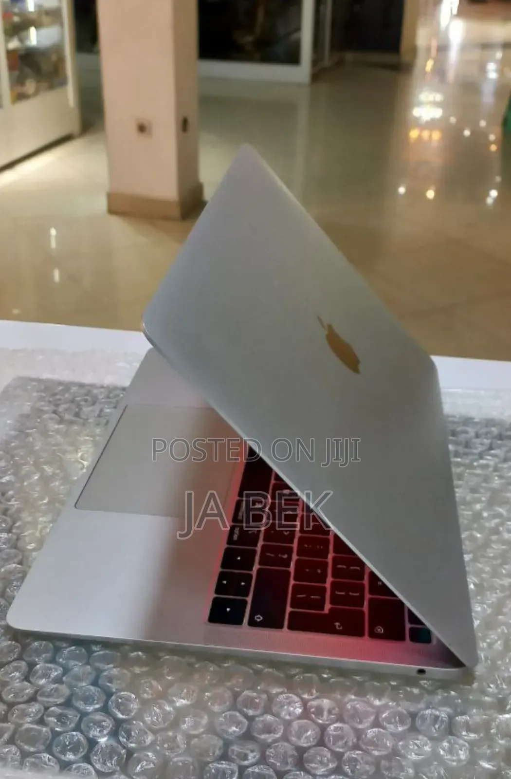 New Laptop Apple MacBook Air 2018 8GB Intel Core I5 SSD 128GB