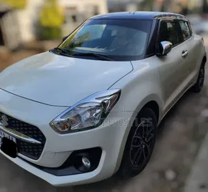Suzuki Swift 2023 Off white