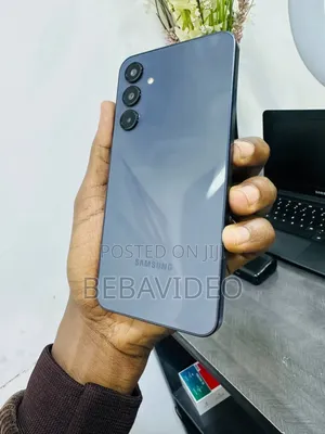 Photo - New Samsung Galaxy A16 128 GB Black