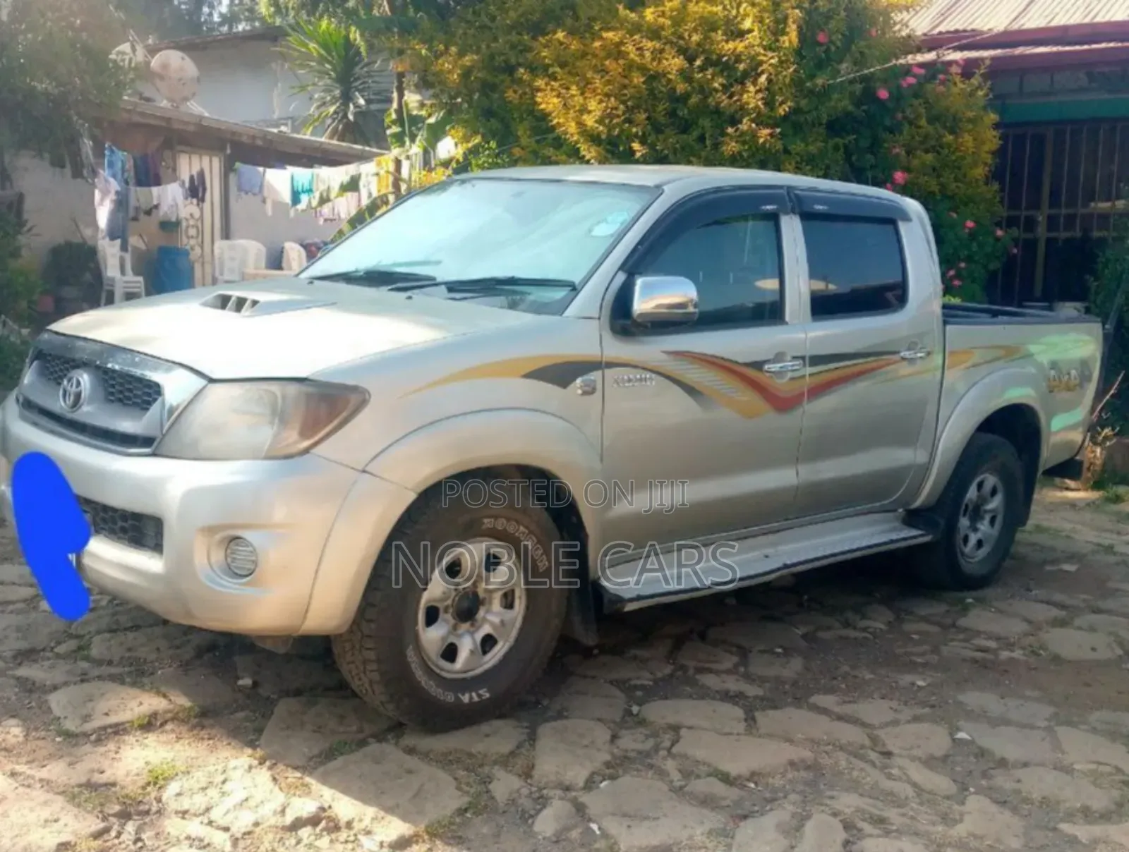 Toyota Hilux 2010 Gold