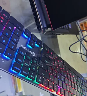 New Laptop MSI Raider GE68HX 13vi-202us 32GB Intel Core I9 SSD 1T