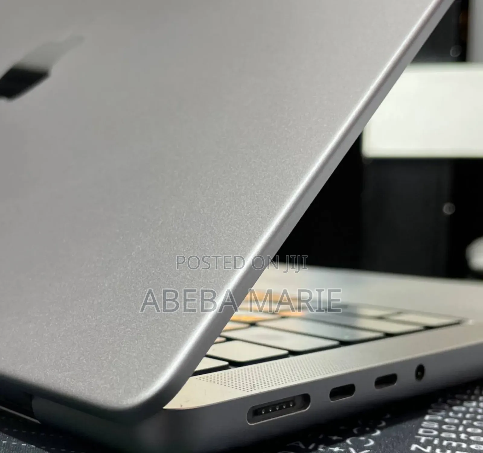 New Laptop Apple MacBook Pro M1 32GB Apple M1 Pro SSD 512GB