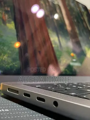 New Laptop Apple MacBook Pro M1 32GB Apple M1 Pro SSD 512GB