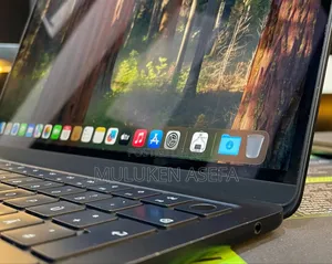 Photo - New Laptop Apple MacBook Air 2022 M2 24GB Intel Core M2 SSD 1T