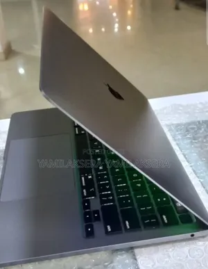 Photo - New Laptop Apple MacBook Pro M1 16GB Apple M1 SSD 256GB