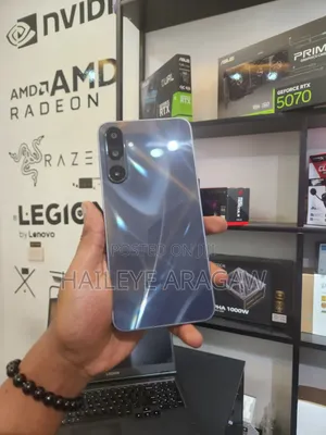 Photo - New Samsung Galaxy M16 128 GB Black