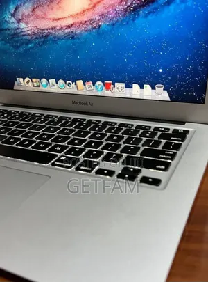 New Laptop Apple MacBook Air 2015 4GB Intel Core I5 SSD 256GB