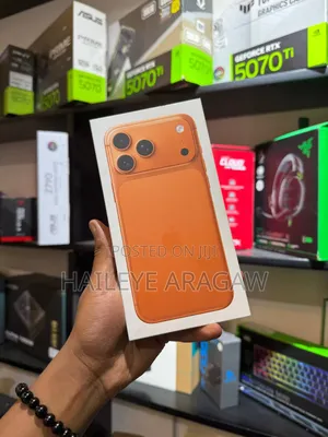 New Apple iPhone 17 Pro Max 256 GB Orange