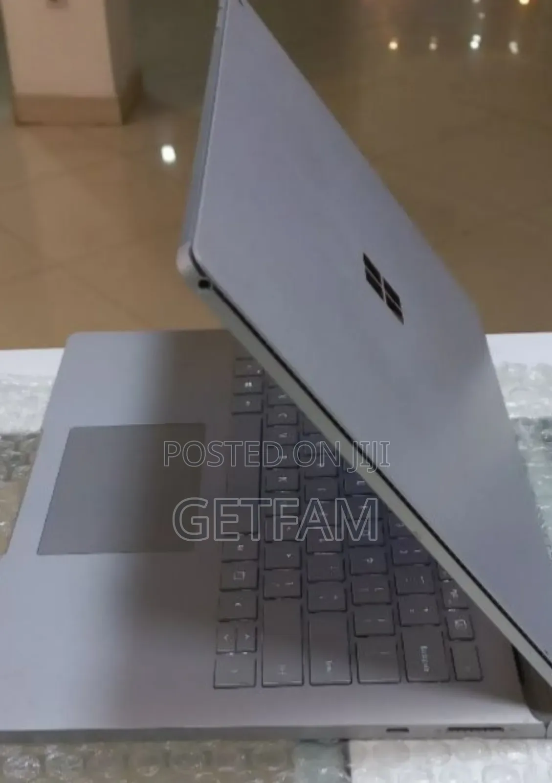 New Laptop Microsoft Surface 16GB Intel Core I7 SSD 256GB