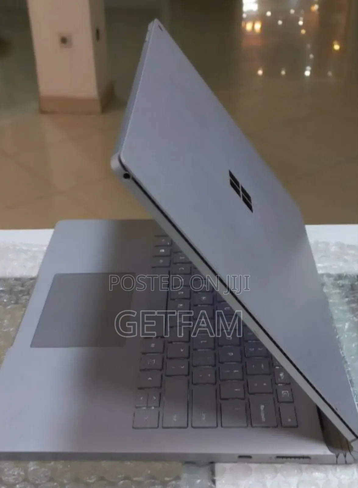 New Laptop Microsoft Surface 16GB Intel Core I7 SSD 256GB