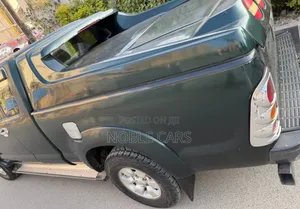 Toyota Hilux 2009 Green