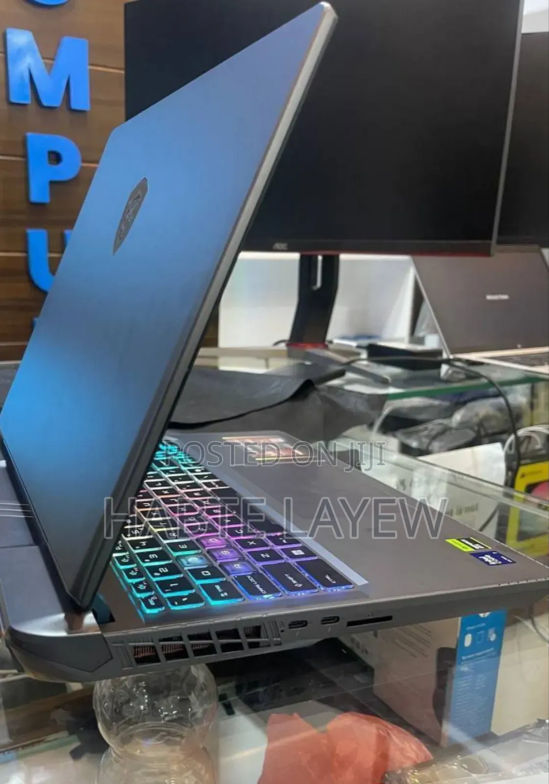 New Laptop MSI GF63 16GB Intel Core Ultra 7 SSD 1T