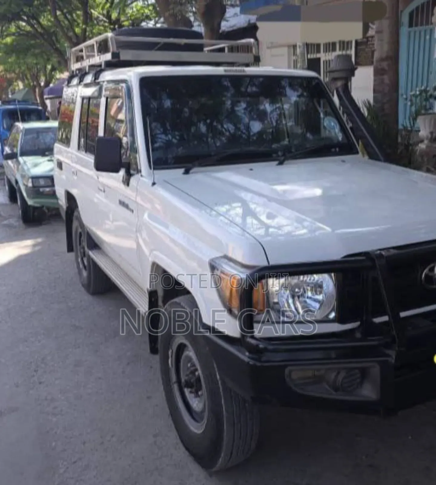 Toyota Land Cruiser 2018 White