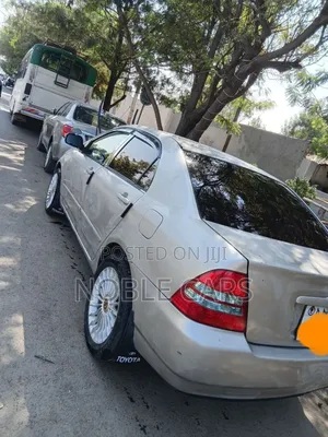 Photo - Toyota Corolla 2003 Gold