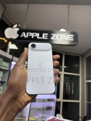 New Apple iPhone 17 256 GB Silver