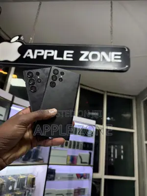 Photo - Samsung Galaxy S22 Ultra 256 GB Black