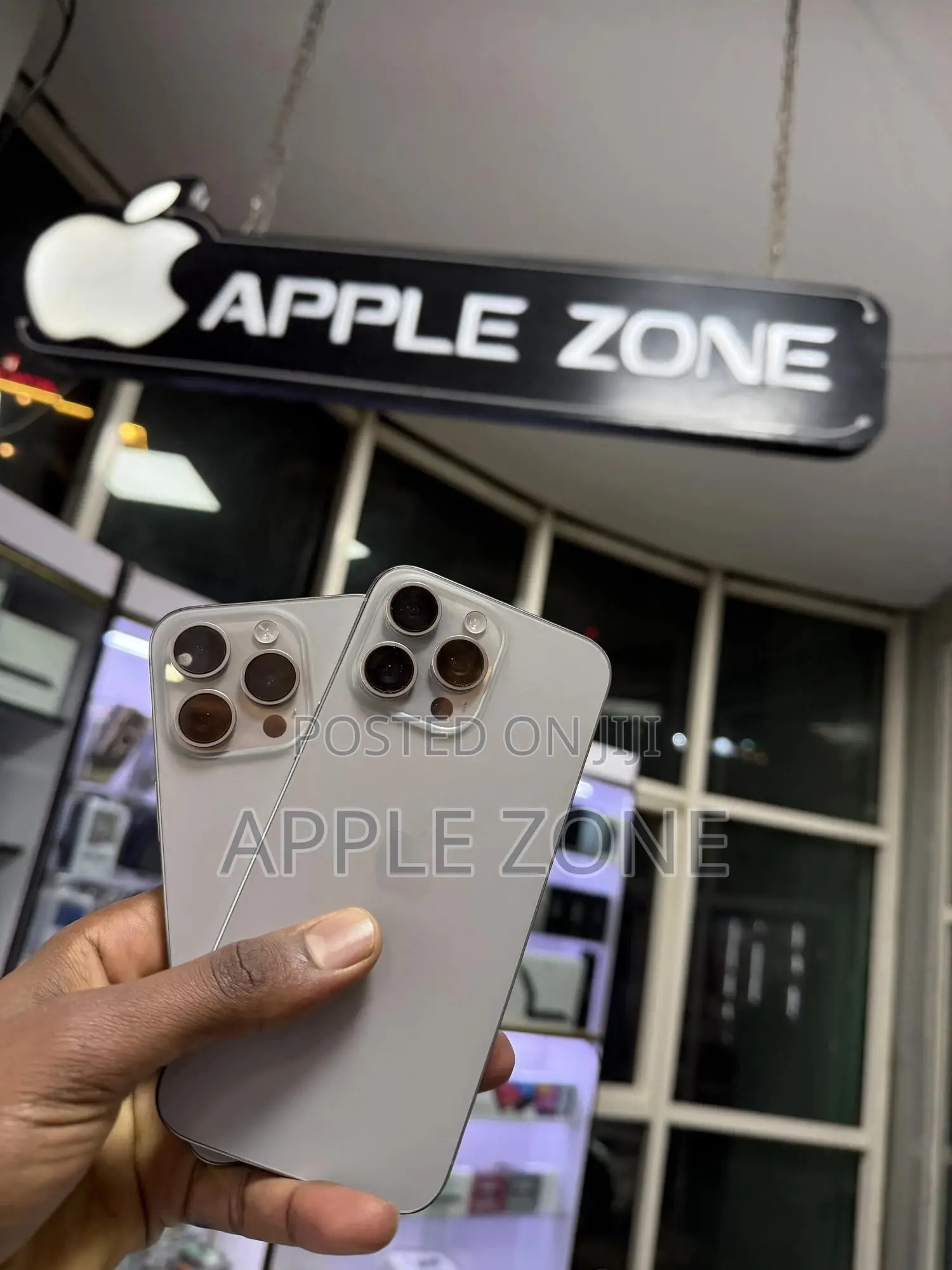 Apple iPhone 15 Pro Max 256 GB Silver