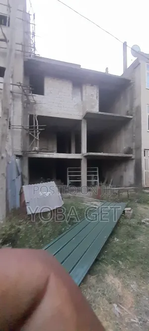 6bdrm House In Yoba, Akaky Kaliti For Sale