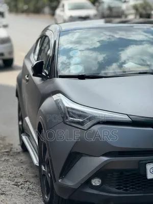 Photo - Toyota C-HR 2021 Gray