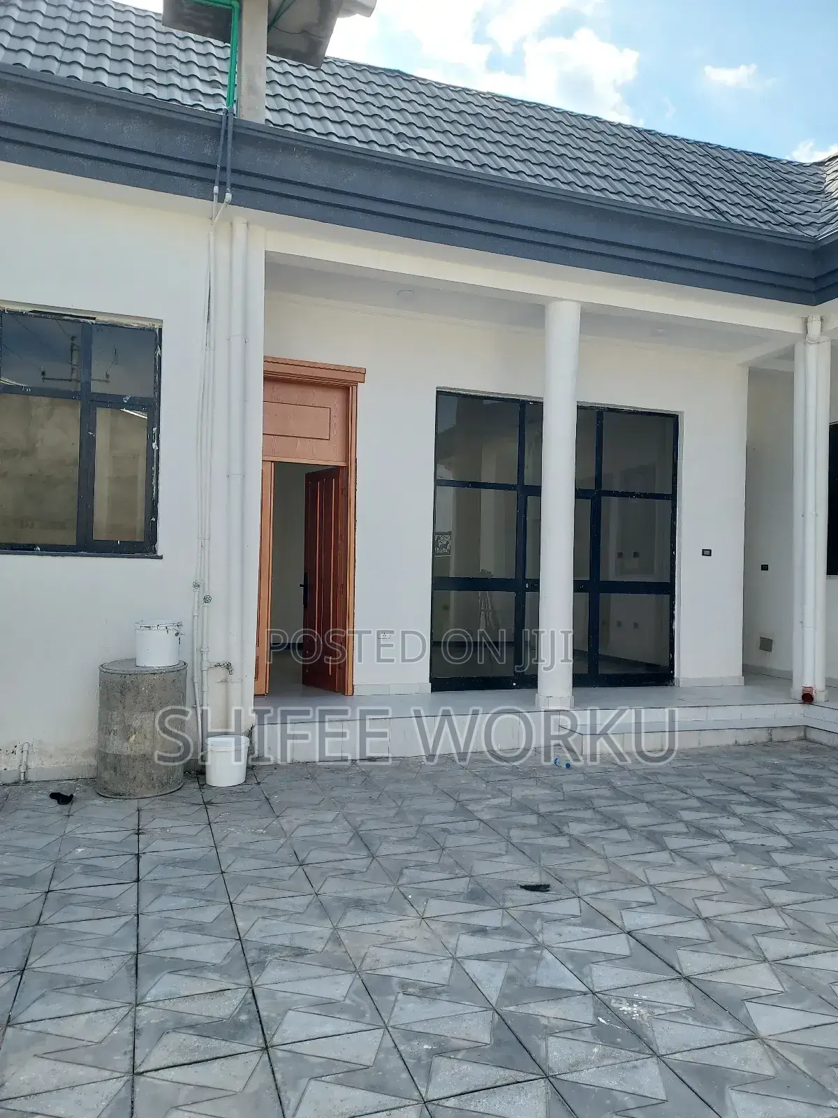 Furnished 4bdrm House in Tafo Around Ccd Real, Yeka for sale