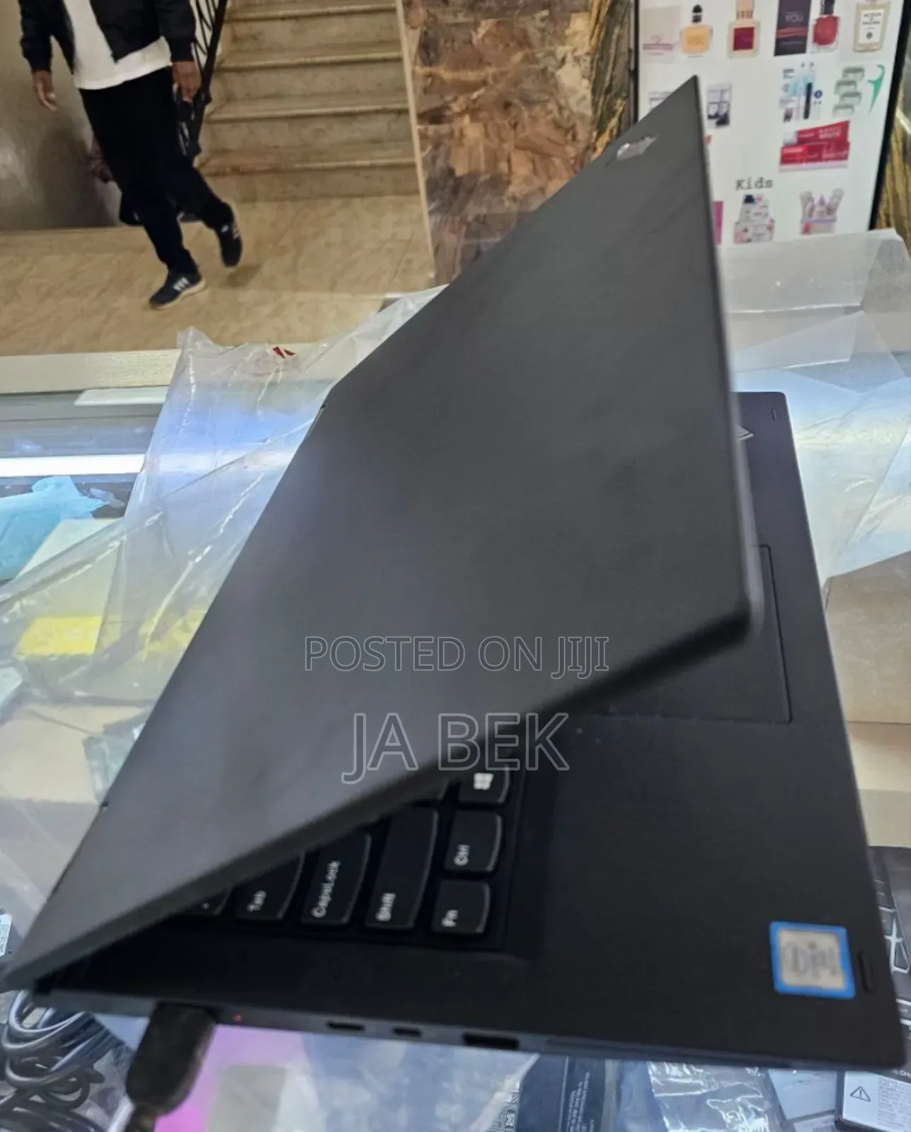 New Laptop Lenovo ThinkPad X380 Yoga 8GB Intel Core I5 SSD 512GB