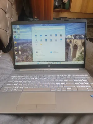 Photo - New Laptop HP 15-Da3007nia 8GB Intel Core I5 SSD 512GB