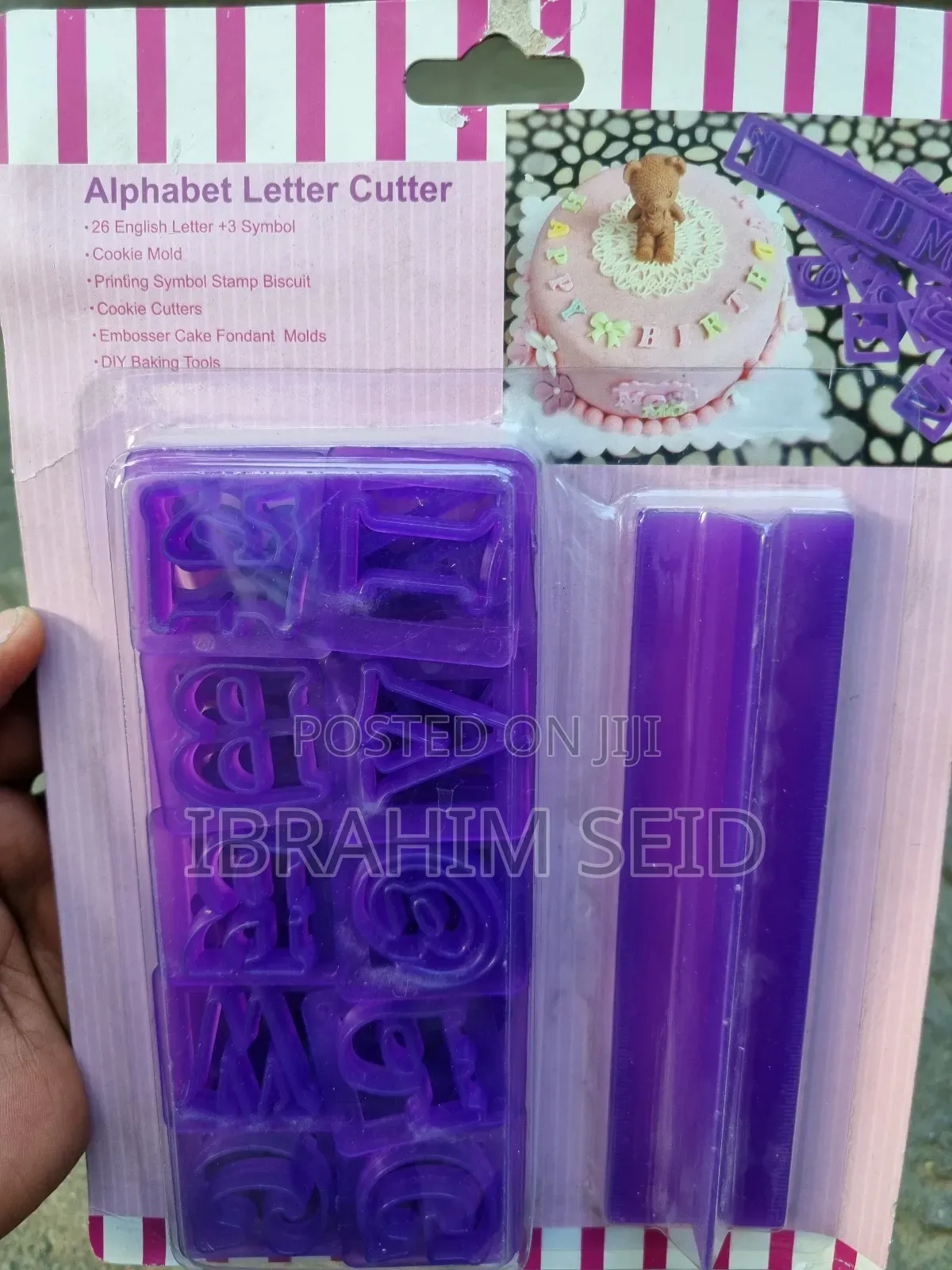Cake Alphabet Cutter Set With Ruler, 29 Pieces - Confeitudo Purple