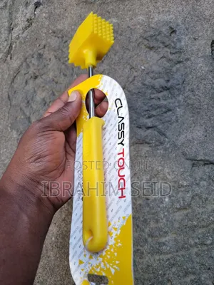 Photo - *Dual-Sided Design: Features Sharp Nails for Tenderizer