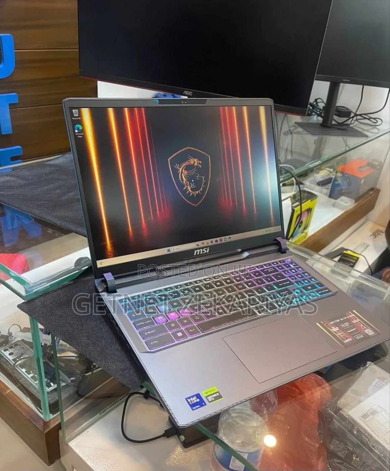 New Laptop MSI Vector 16 HX AI A2XWIG 16GB Intel Core Ultra 7 SSD 1T