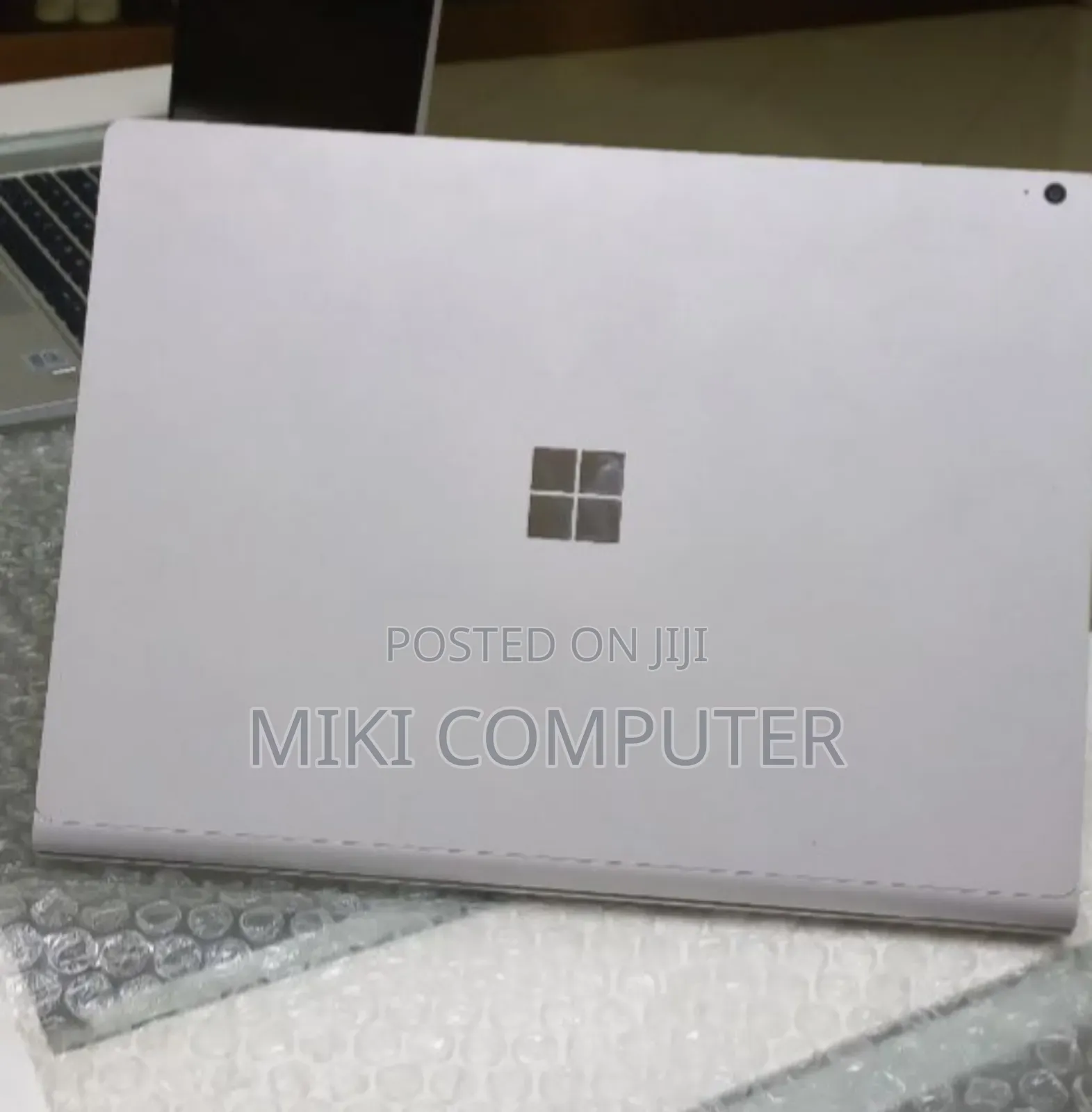 New Laptop Microsoft Surface 16GB Intel Core i7 SSD 256GB