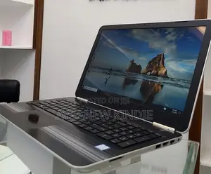 New Laptop HP Pavilion 10 8GB Intel Core I5 SSD 1T