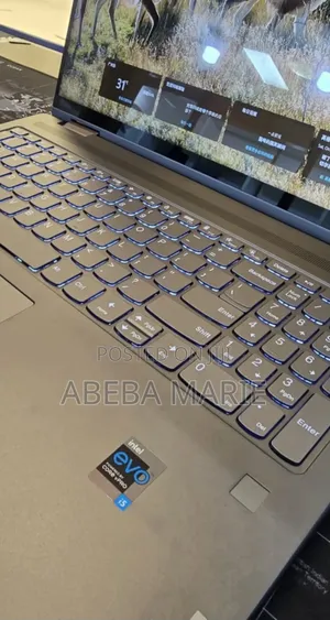 Photo - New Laptop Lenovo IdeaPad Yoga 11 16GB Intel Core I5 SSD 512GB