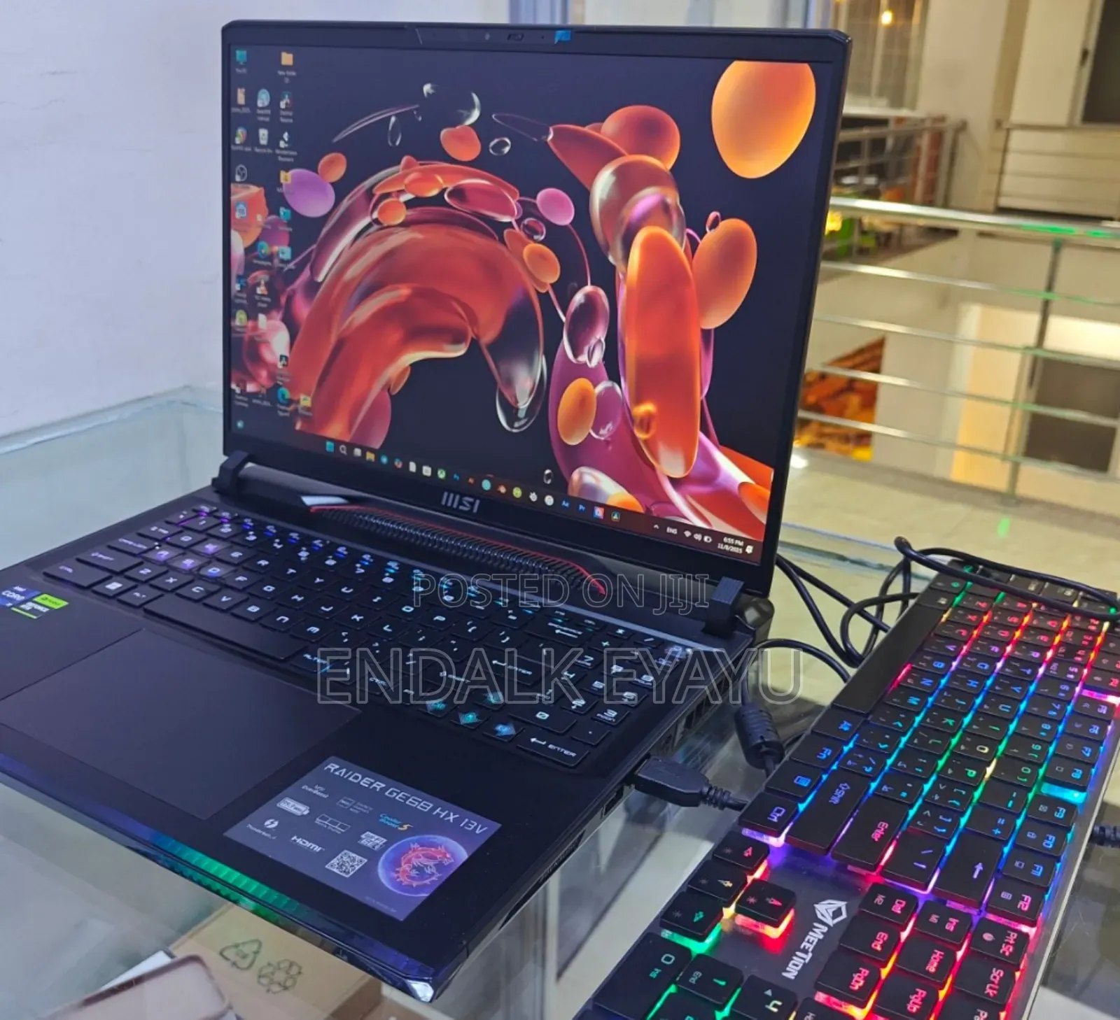 New Laptop MSI Raider GE68HX 13vi-202us 32GB Intel Core I9 SSD 1T